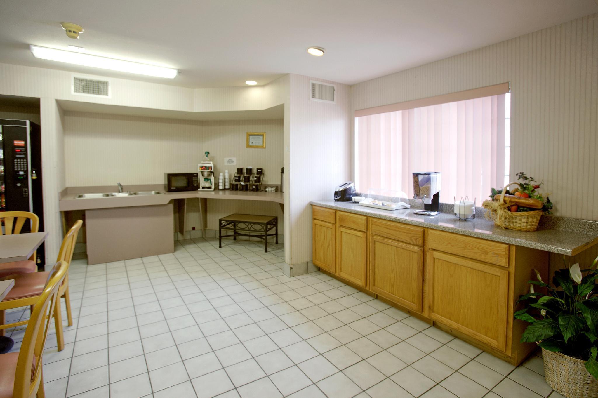 Americas Best Value Inn Addison Restaurant bilde